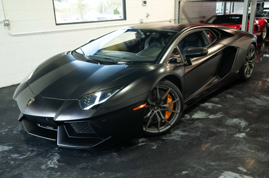 2012 Lamborghini Aventador LP700-4 - Image 2 of 31
