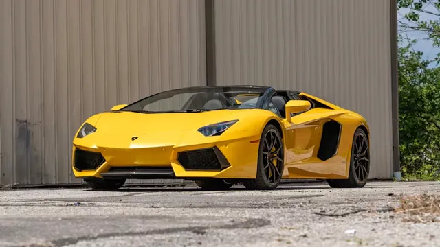 2012 Lamborghini Aventador LP700-4 Roadster