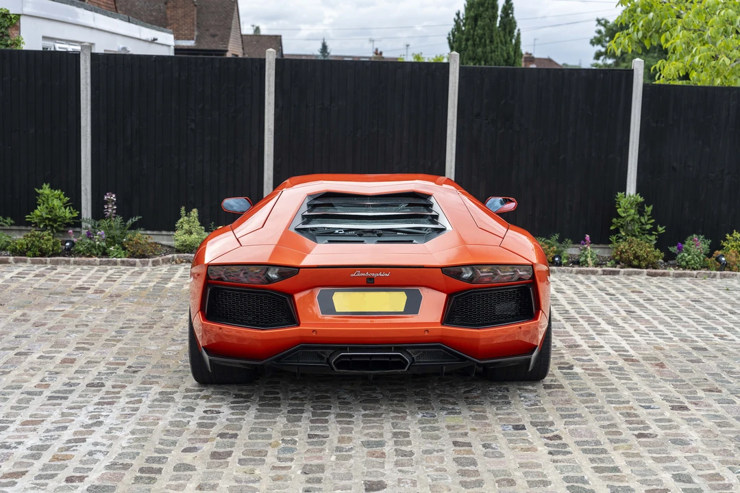 2012 Lamborghini Aventador LP700-4 - Image 5 of 31