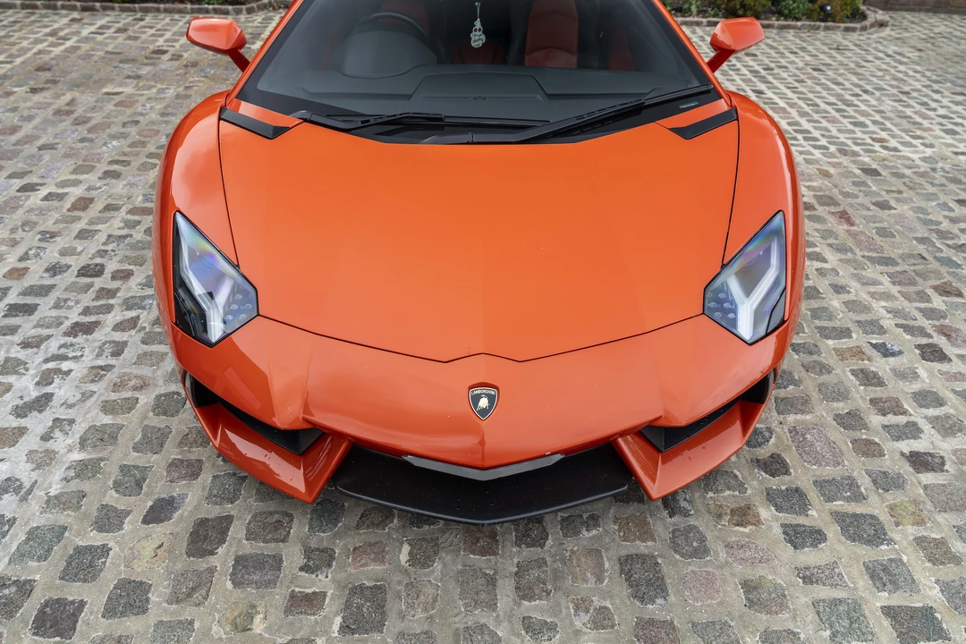 2012 Lamborghini Aventador LP700-4 - Image 11 of 31