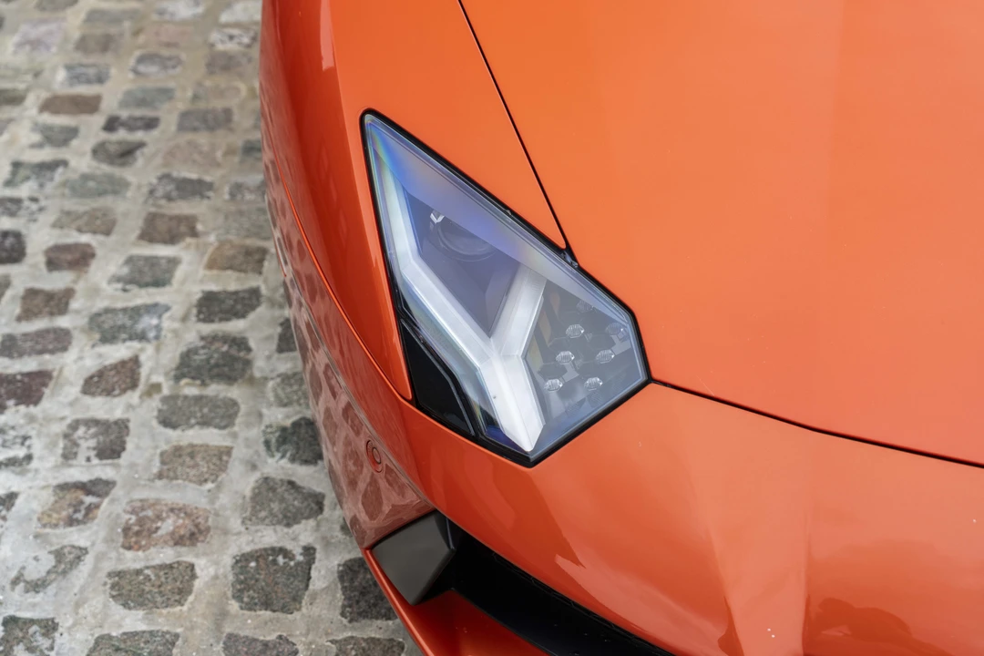 2012 Lamborghini Aventador LP700-4 - Image 12 of 31
