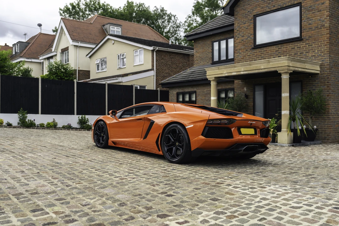 2012 Lamborghini Aventador LP700-4 - Image 8 of 31