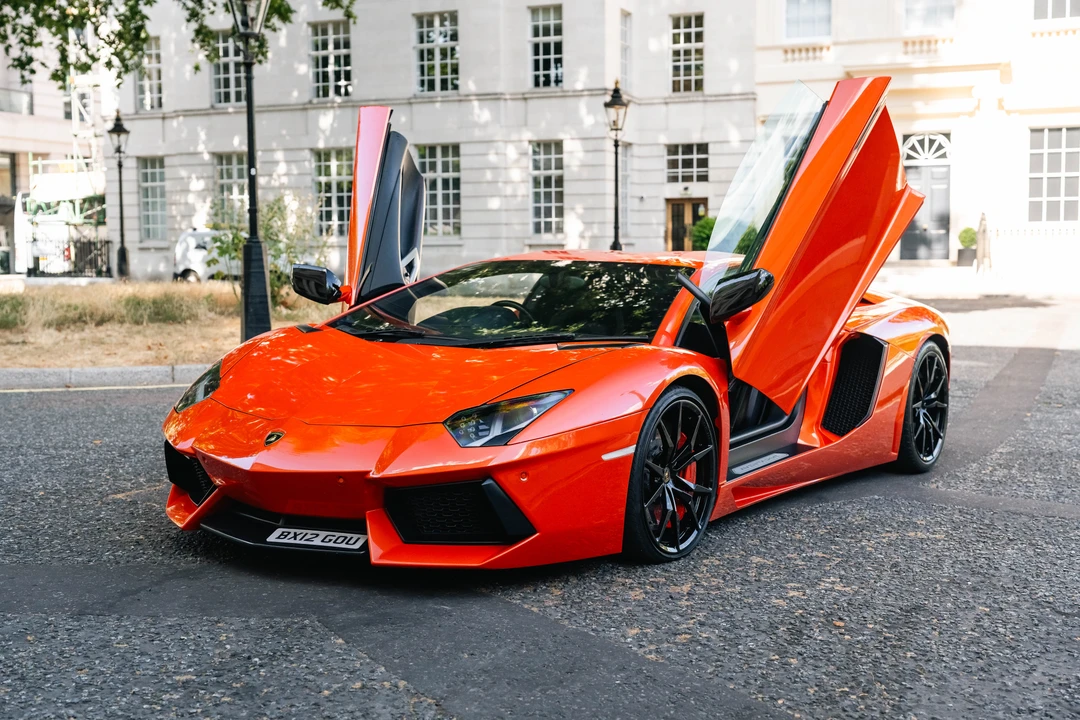 2012 Lamborghini Aventador LP700-4 - Image 20 of 31