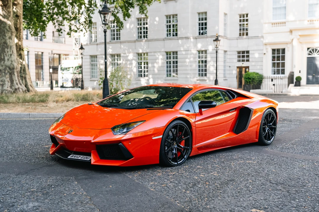 2012 Lamborghini Aventador LP700-4 - Image 9 of 31