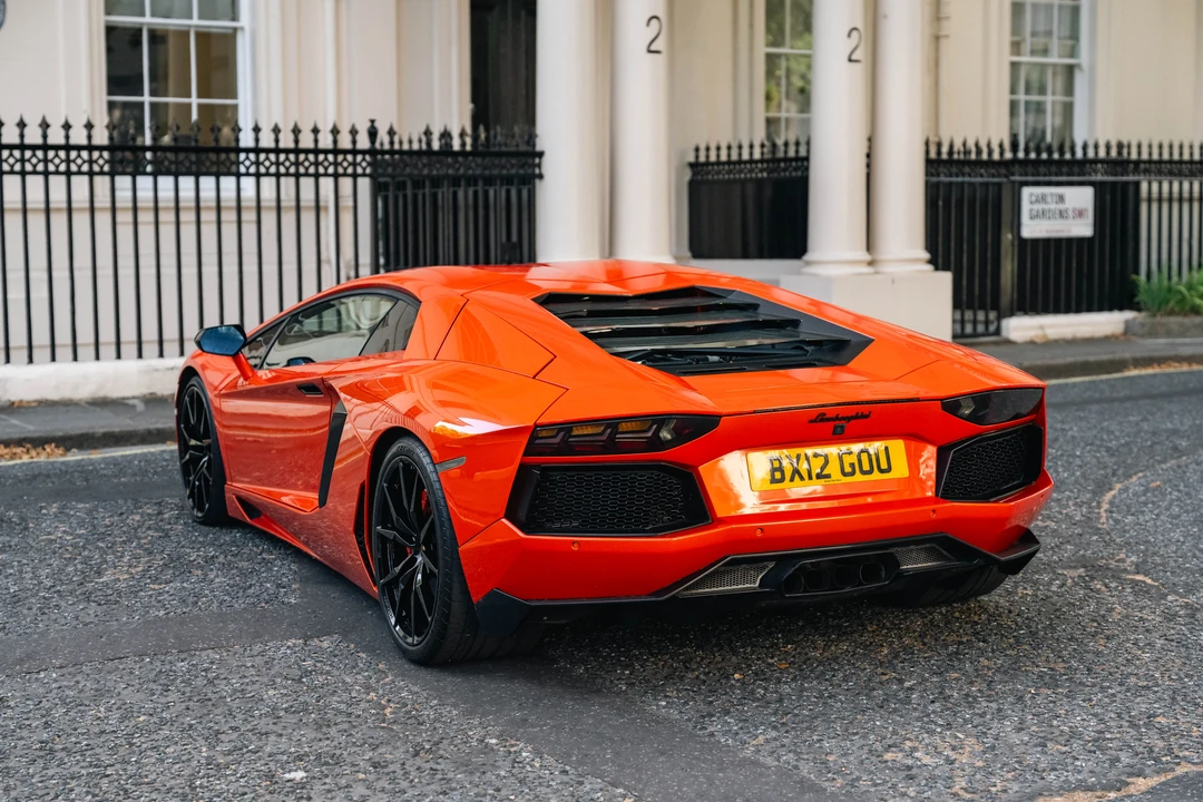 2012 Lamborghini Aventador LP700-4 - Image 16 of 31