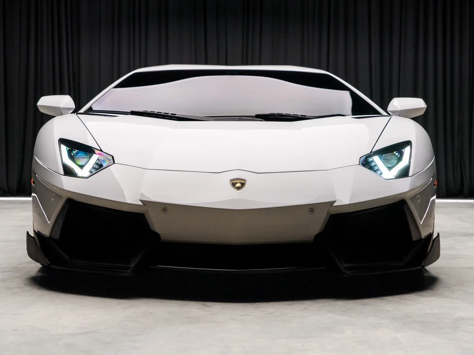 2012 Lamborghini Aventador LP700-4 - Image 2 of 12