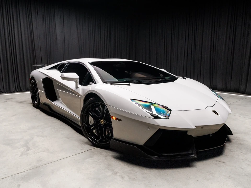 2012 Lamborghini Aventador LP700-4 - Image 8 of 12