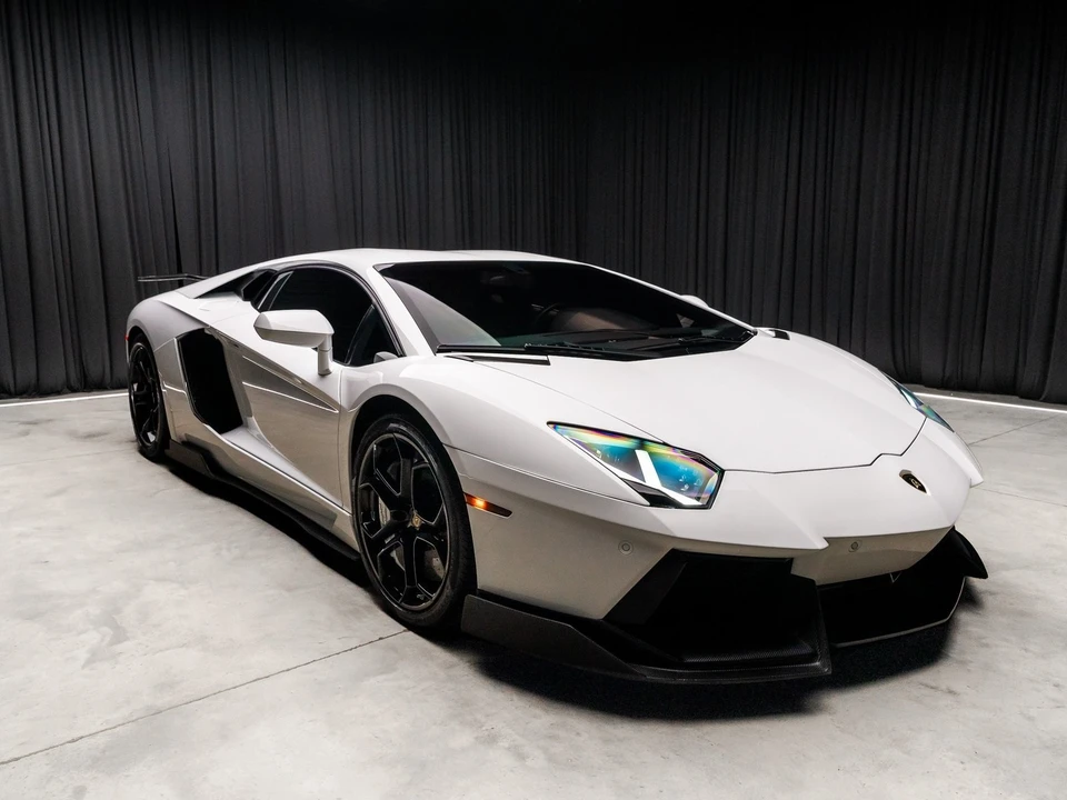 2012 Lamborghini Aventador LP700-4 - Image 10 of 12