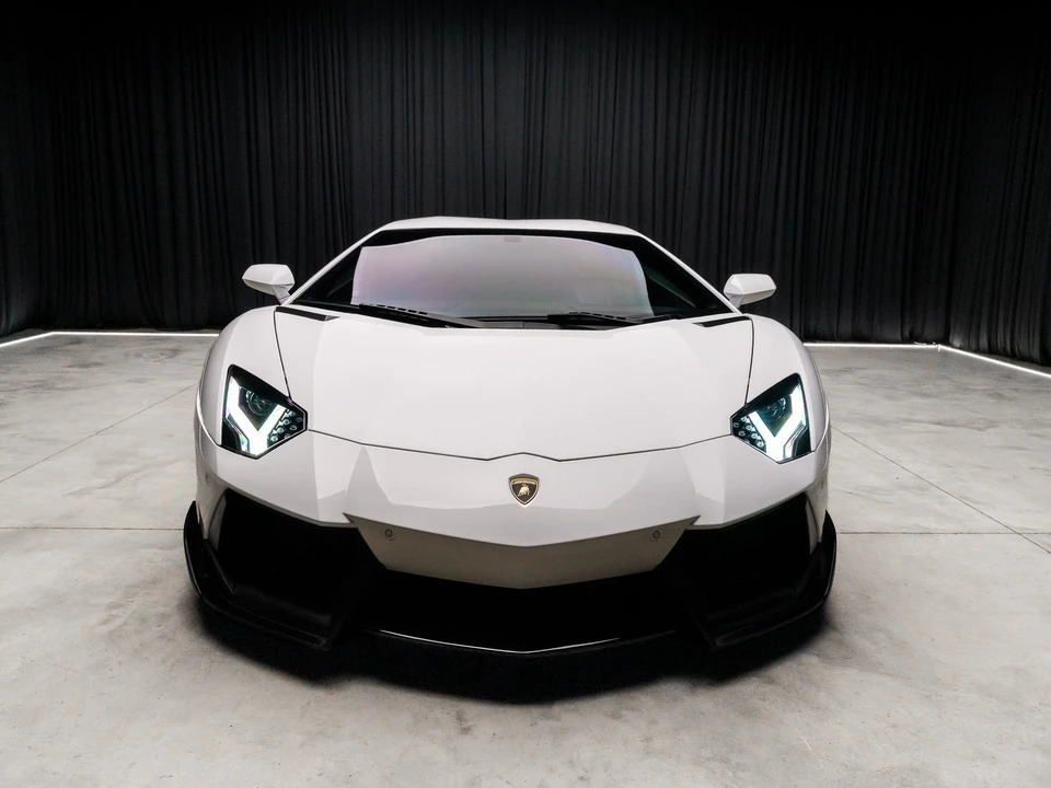 2012 Lamborghini Aventador LP700-4 - Image 11 of 12