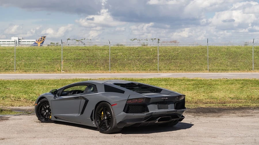 2012 Lamborghini Aventador LP700-4 - Image 3 of 20