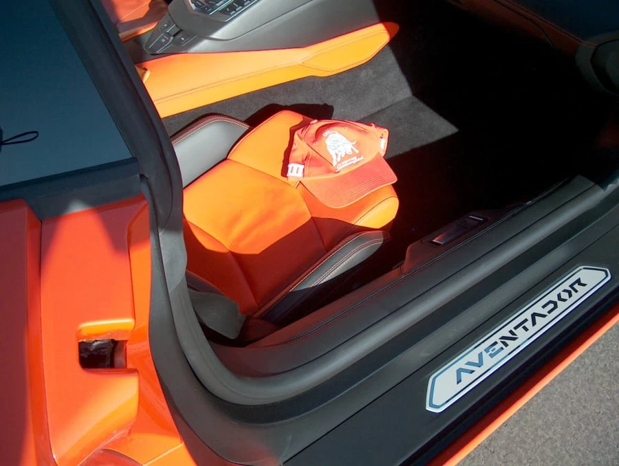 2012 Lamborghini Aventador LP700-4 - Image 11 of 31