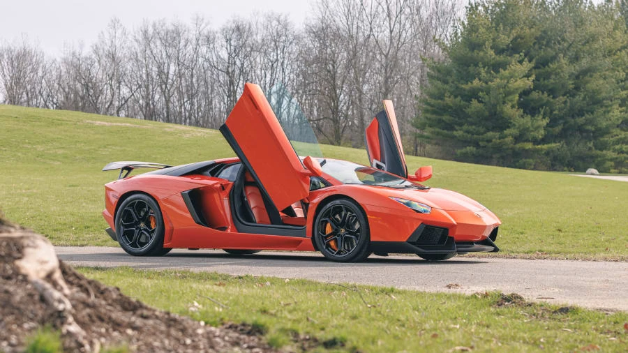 2012 Lamborghini Aventador LP700-4 - Image 7 of 31