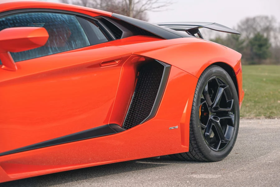 2012 Lamborghini Aventador LP700-4 - Image 19 of 31