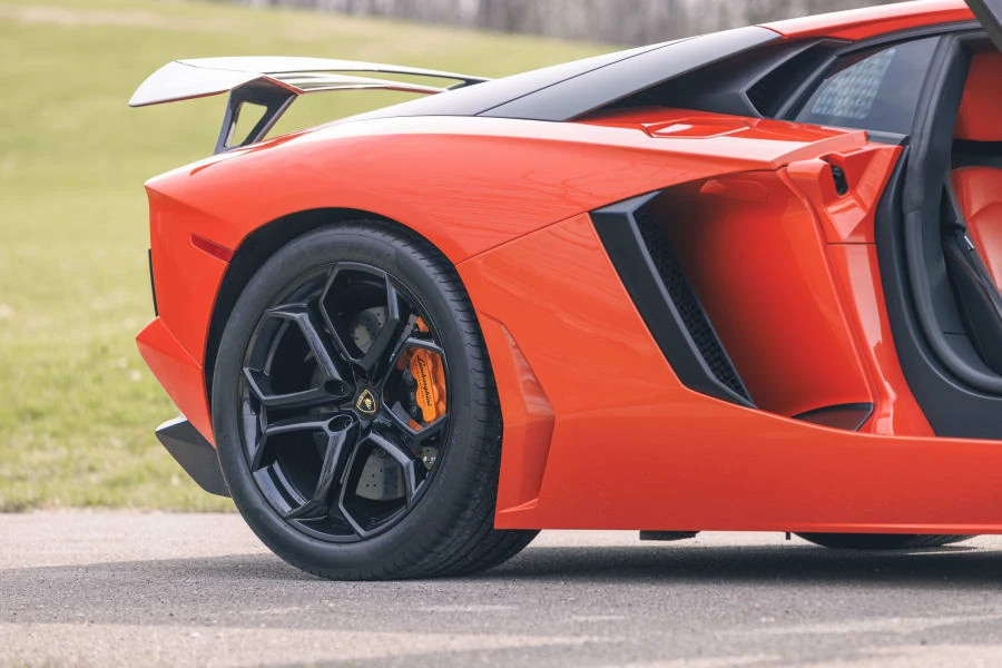 2012 Lamborghini Aventador LP700-4 - Image 22 of 31