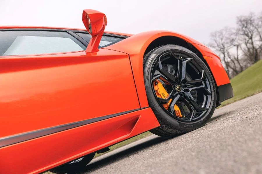 2012 Lamborghini Aventador LP700-4 - Image 31 of 31