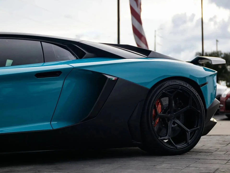 2012 Lamborghini Aventador LP700-4 - Image 14 of 20