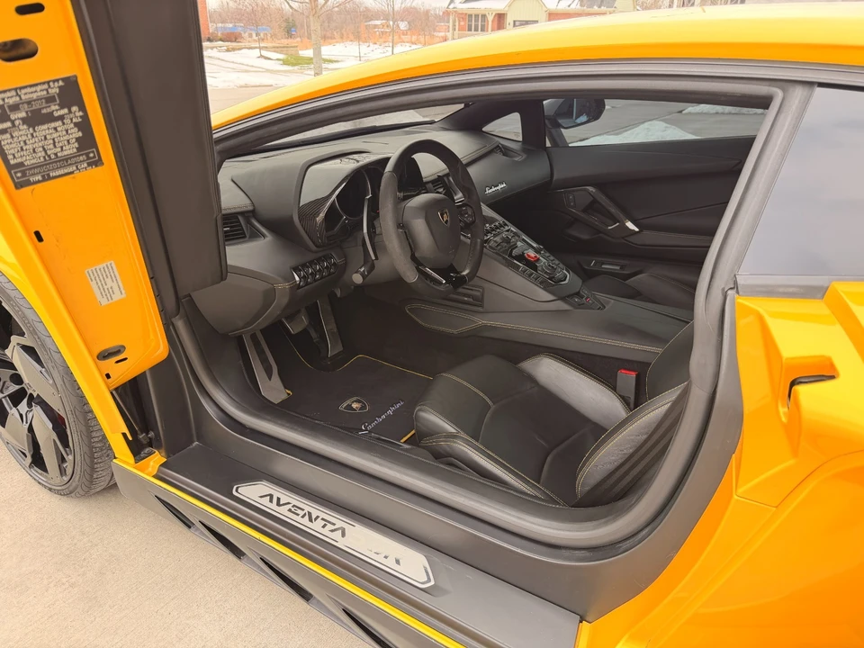 2012 Lamborghini Aventador LP700-4 - Image 11 of 21