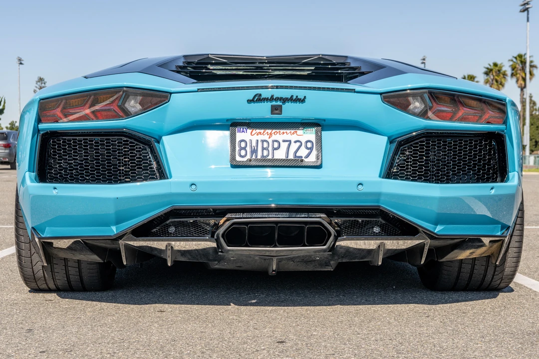 2012 Lamborghini Aventador LP700-4 - Image 5 of 31