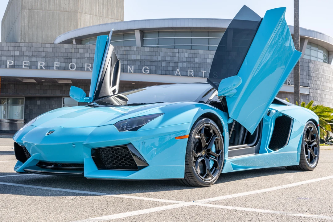 2012 Lamborghini Aventador LP700-4 - Image 17 of 31