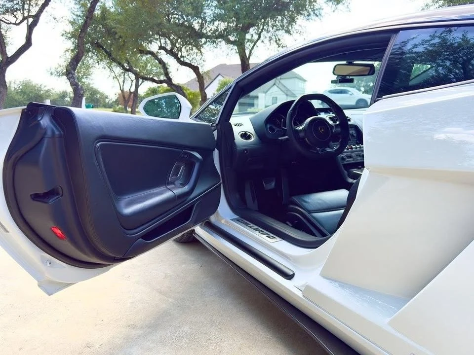 2012 Lamborghini Gallardo - Image 19 of 20