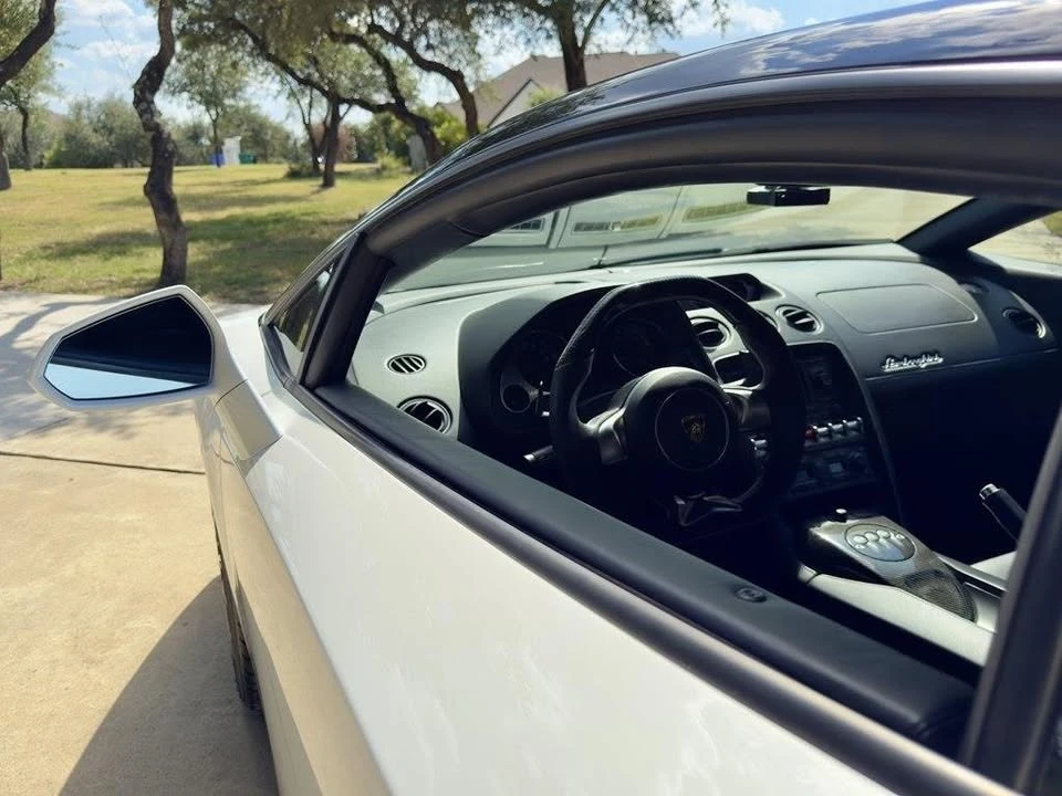 2012 Lamborghini Gallardo - Image 18 of 20