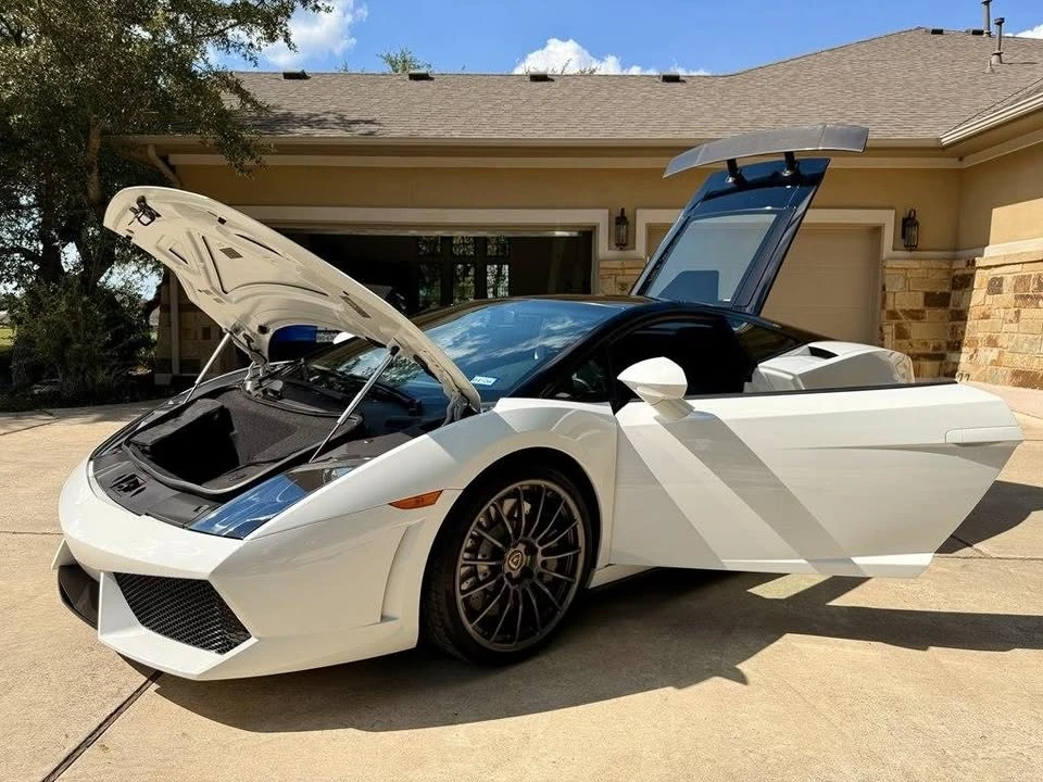 2012 Lamborghini Gallardo - Image 6 of 20
