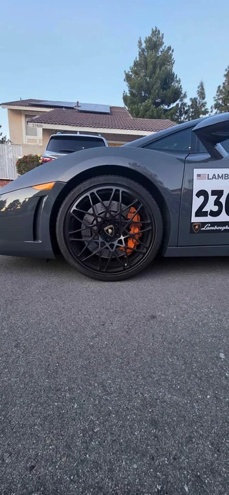 2012 Lamborghini Gallardo - Image 15 of 20