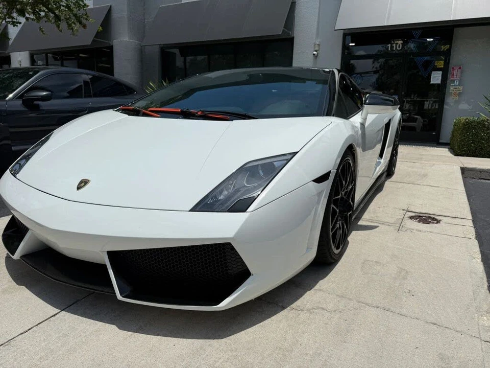 2012 Lamborghini Gallardo LP550-2 - Image 2 of 8