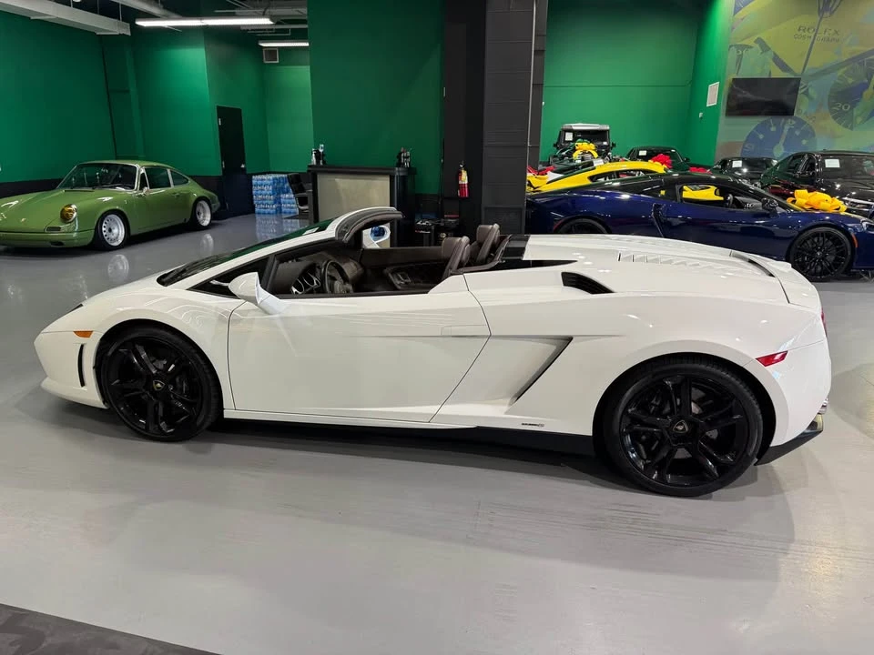 2012 Lamborghini Gallardo LP550-2 - Image 2 of 8