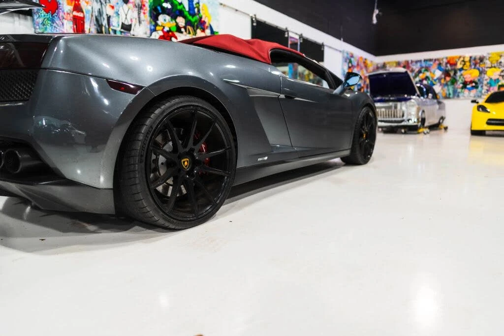 2012 Lamborghini Gallardo LP570-4 Spyder Performante - Image 6 of 24