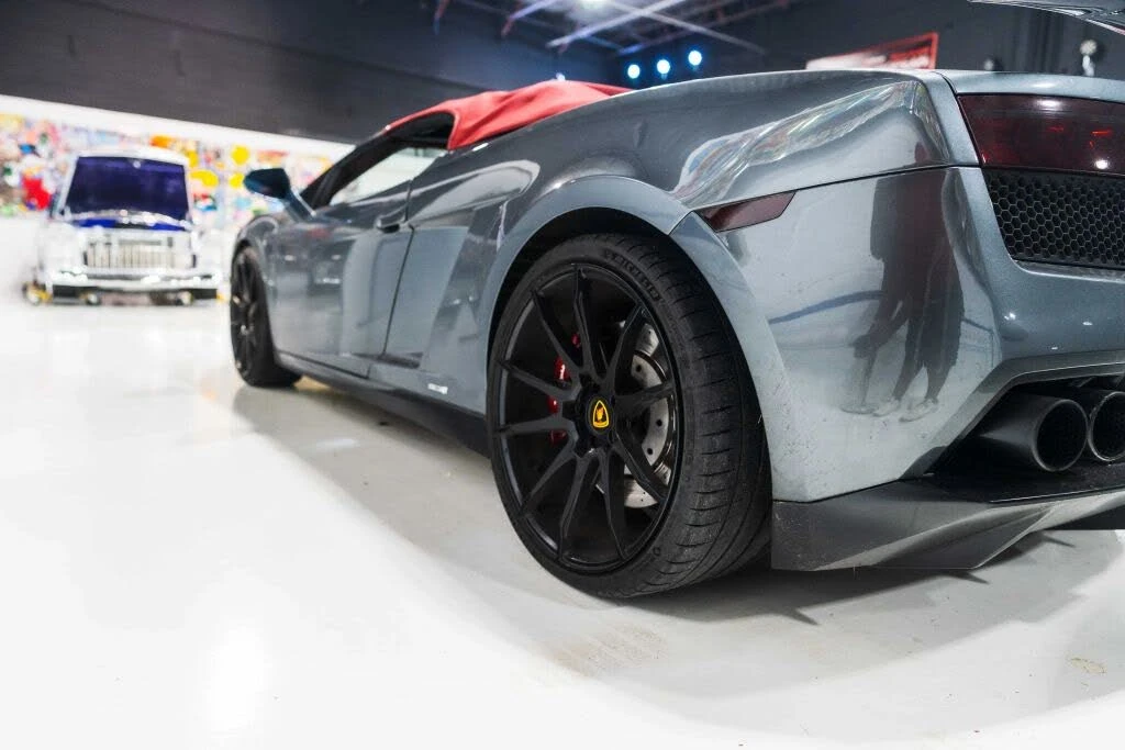 2012 Lamborghini Gallardo LP570-4 Spyder Performante - Image 11 of 24