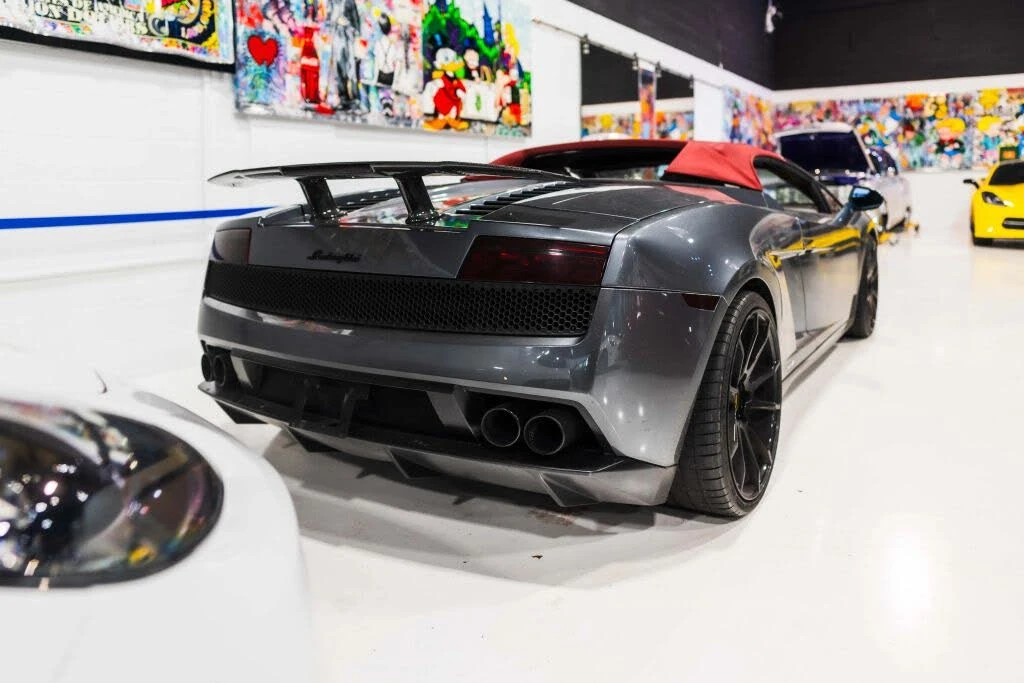 2012 Lamborghini Gallardo LP570-4 Spyder Performante - Image 8 of 24