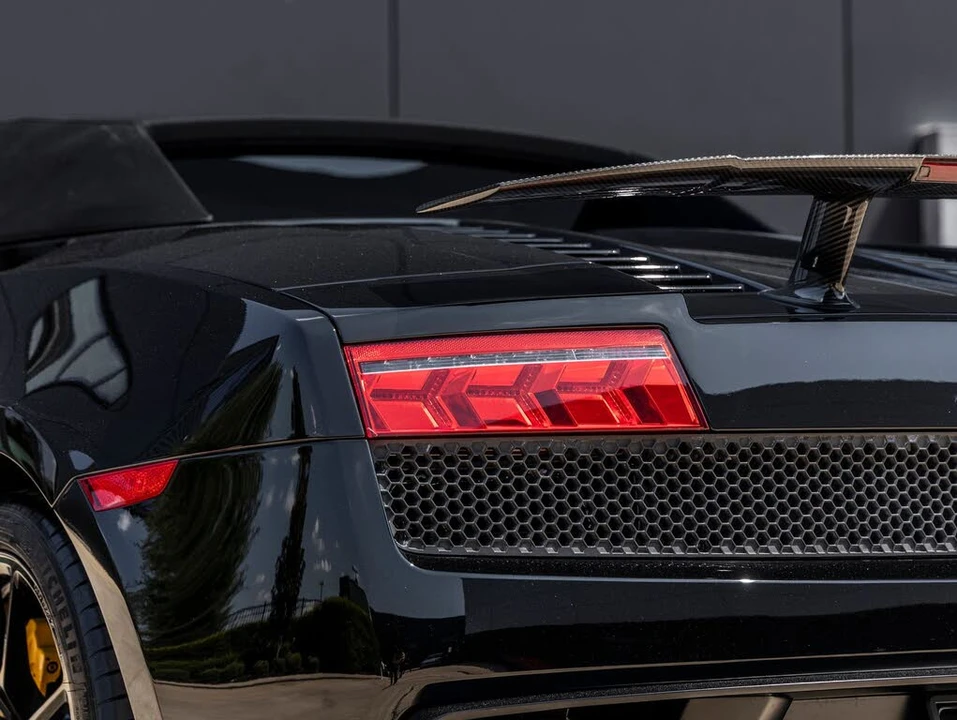 2012 Lamborghini Gallardo LP570-4 Spyder Performante - Image 17 of 31