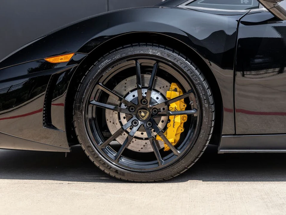 2012 Lamborghini Gallardo LP570-4 Spyder Performante - Image 20 of 31