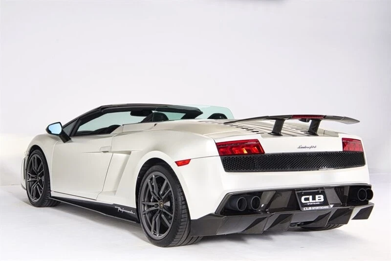 2012 Lamborghini Gallardo LP570-4 Spyder Performante - Image 11 of 21