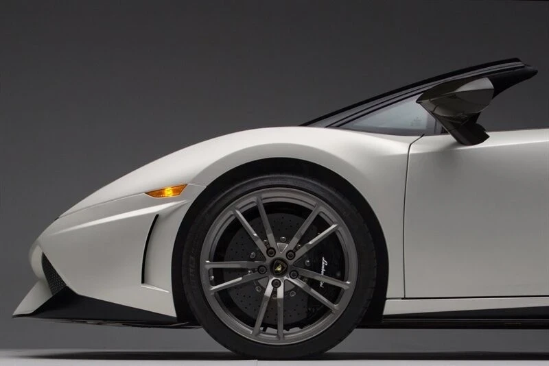2012 Lamborghini Gallardo LP570-4 Spyder Performante - Image 7 of 21