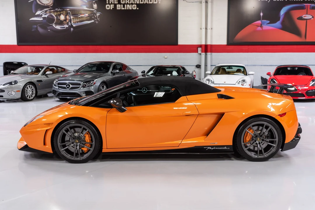 2012 Lamborghini Gallardo LP570-4 Spyder Performante - Image 19 of 31