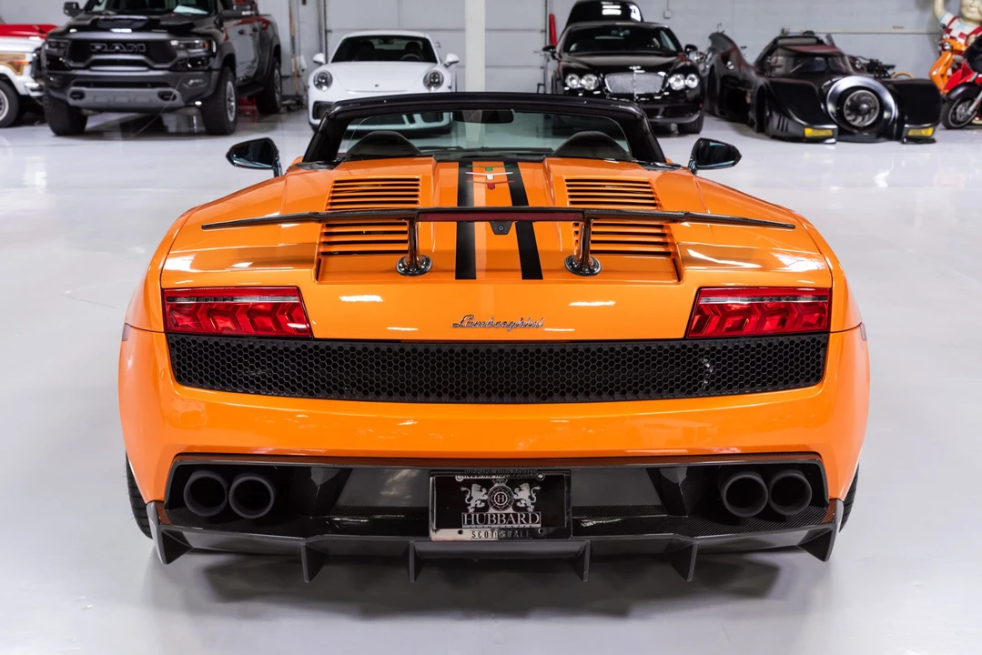2012 Lamborghini Gallardo LP570-4 Spyder Performante - Image 7 of 31
