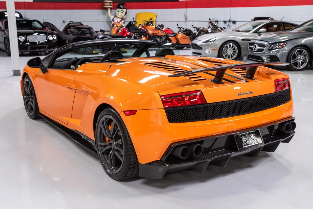 2012 Lamborghini Gallardo LP570-4 Spyder Performante - Image 5 of 31