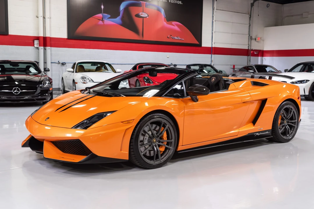 2012 Lamborghini Gallardo LP570-4 Spyder Performante - Image 2 of 31