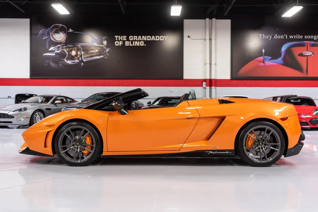 2012 Lamborghini Gallardo LP570-4 Spyder Performante - Image 3 of 31
