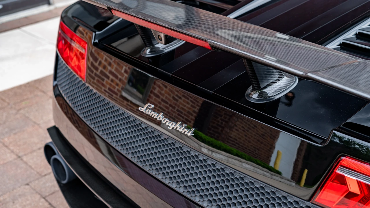 2012 Lamborghini Gallardo LP570-4 Spyder Performante - Image 27 of 31