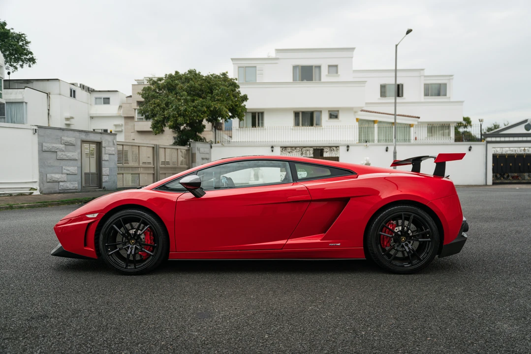 2012 Lamborghini Gallardo LP570-4 Super Trofeo Stradale - Image 4 of 21