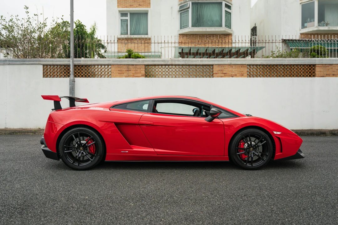 2012 Lamborghini Gallardo LP570-4 Super Trofeo Stradale - Image 8 of 21