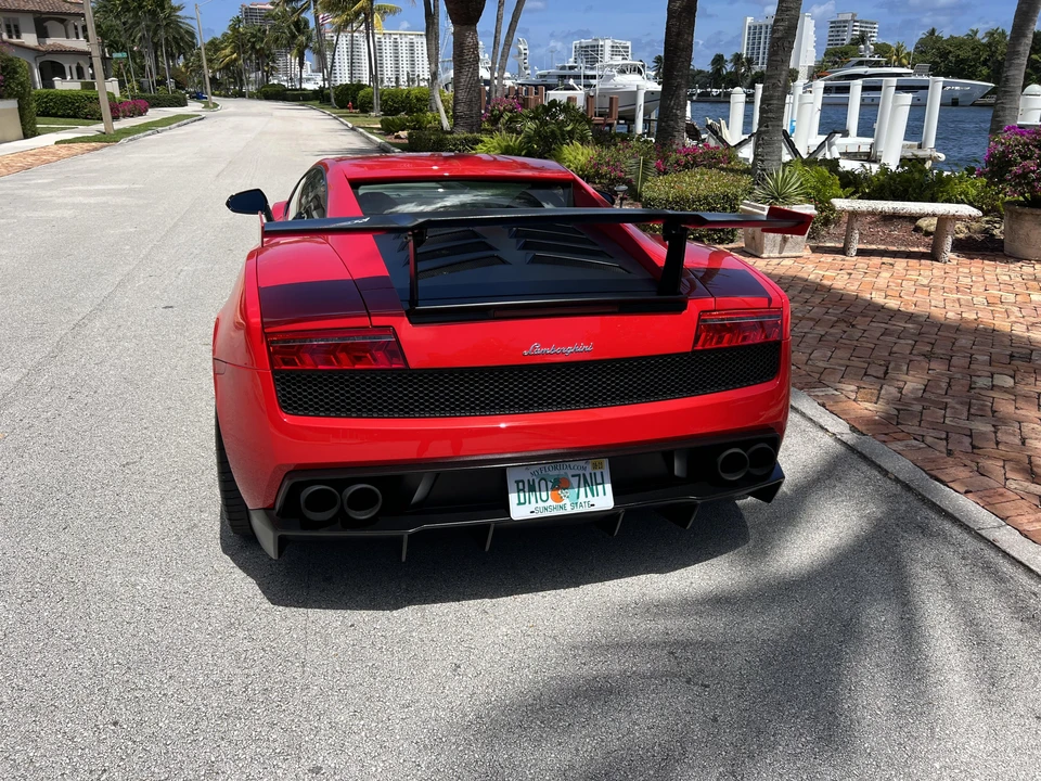 2012 Lamborghini Gallardo LP570-4 Super Trofeo Stradale - Image 14 of 31