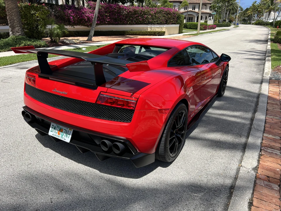 2012 Lamborghini Gallardo LP570-4 Super Trofeo Stradale - Image 18 of 31