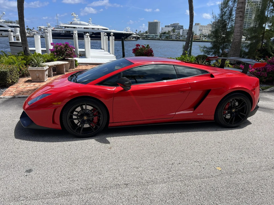 2012 Lamborghini Gallardo LP570-4 Super Trofeo Stradale - Image 9 of 31