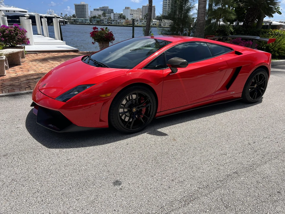 2012 Lamborghini Gallardo LP570-4 Super Trofeo Stradale - Image 8 of 31