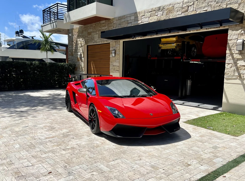 2012 Lamborghini Gallardo LP570-4 Super Trofeo Stradale - Image 26 of 31