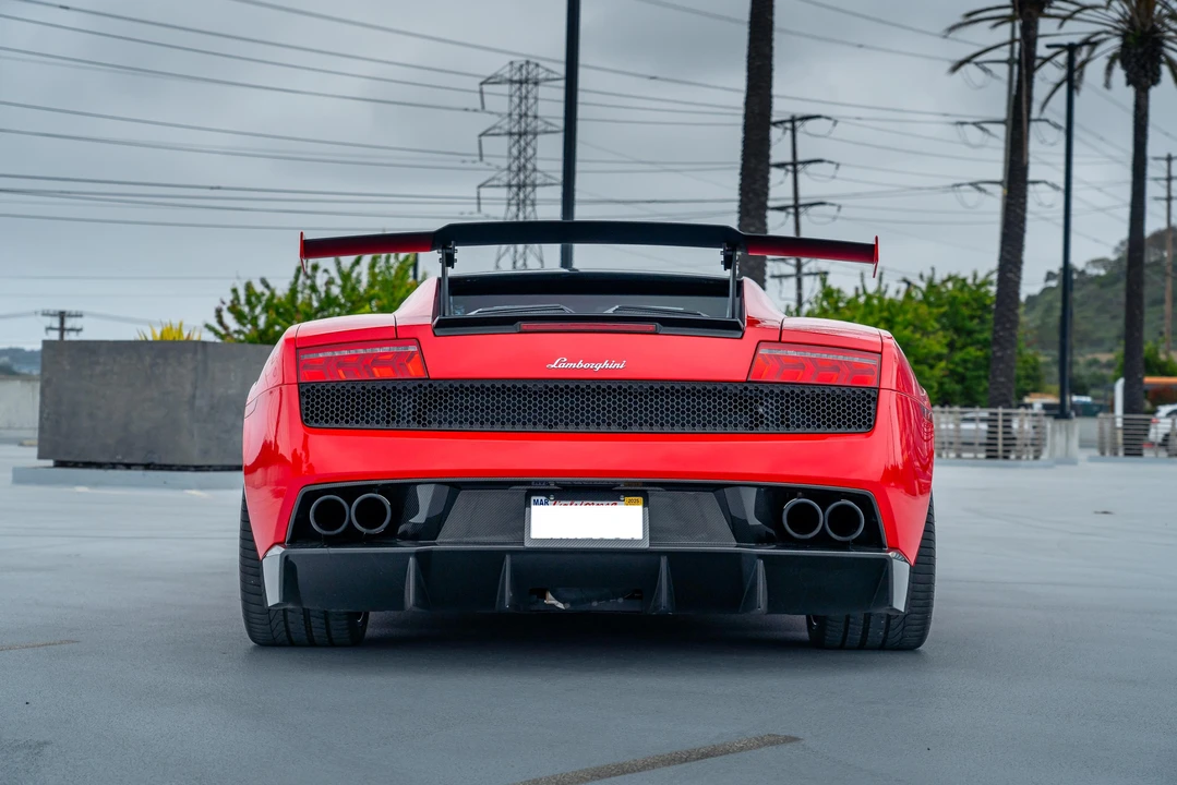 2012 Lamborghini Gallardo LP570-4 Super Trofeo Stradale - Image 17 of 31
